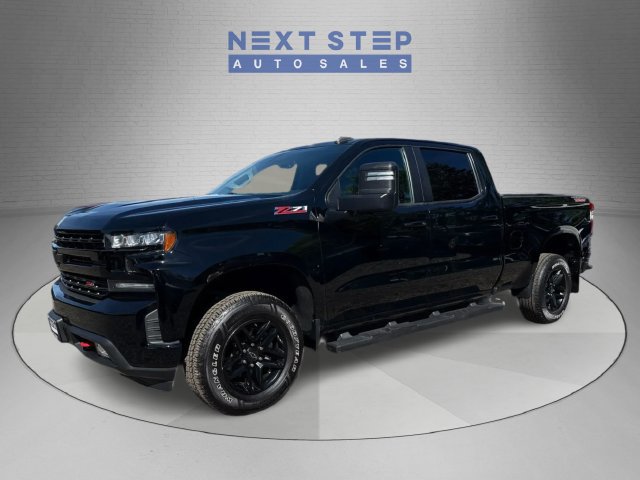 Used 2020 Chevrolet Silverado 1500 LT Trail Boss w/ Bed Protection Package AWD/4WD image 3