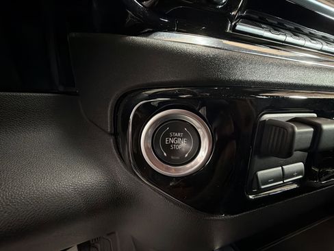 Used 2024 GMC Sierra 1500 SLT w/ SLT Premium Plus Package image 17