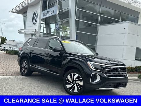 Certified 2025 Volkswagen Atlas SEL AWD/4WD image 1