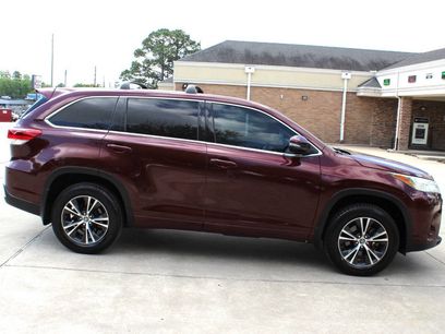 Used 2018 Toyota Highlander LE