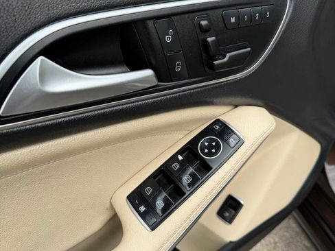 Used 2016 Mercedes-Benz CLA 250 4MATIC image 17