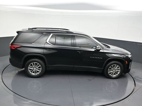 Used 2023 Chevrolet Traverse LT image 21