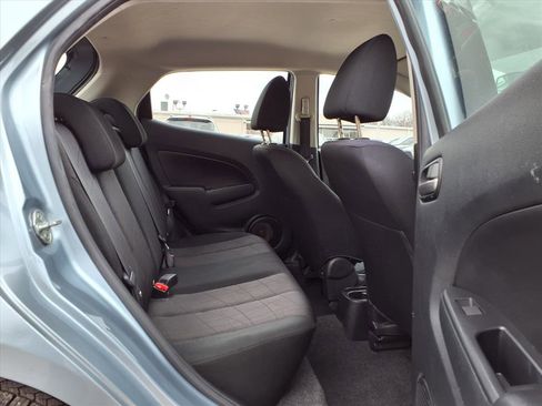 Used 2013 MAZDA MAZDA2 Sport image 24