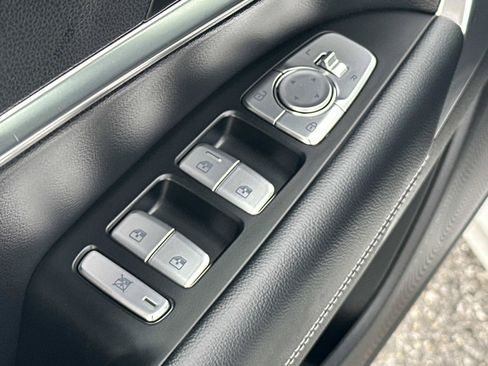 Used 2026 Genesis G70 2.5T AWD/4WD image 28