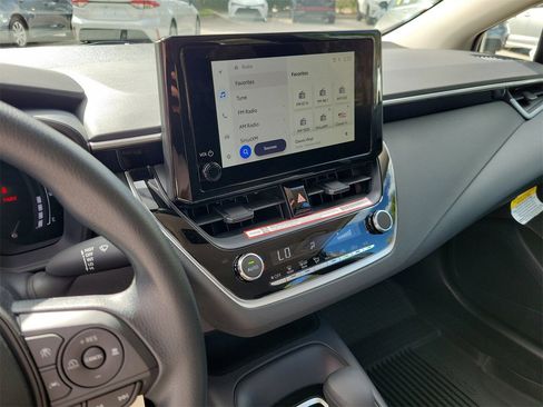 Used 2026 Toyota Corolla LE image 23