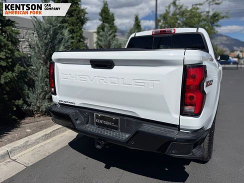 Used 2023 Chevrolet Colorado Z71 w/ Advanced Trailering Package AWD/4WD image 32