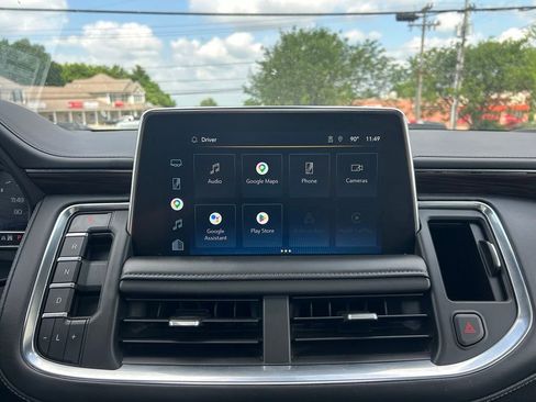 Used 2022 Chevrolet Suburban LT AWD/4WD image 20