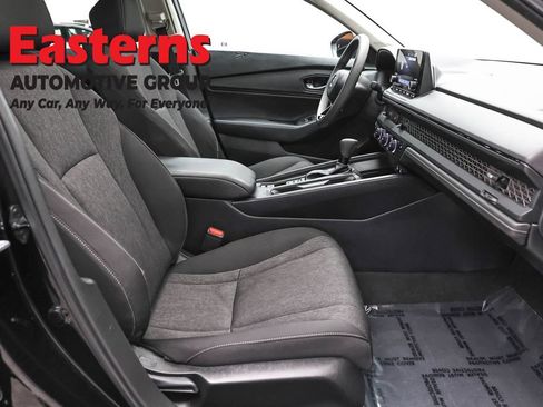 Used 2025 Honda Accord SE image 23