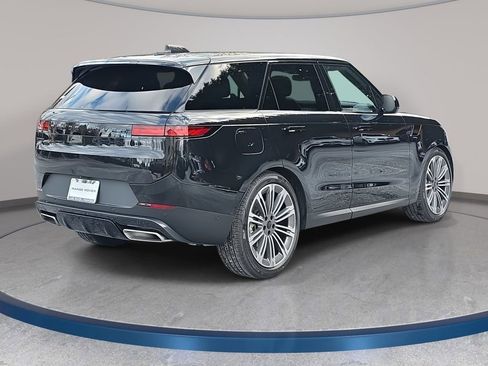 New 2026 Land Rover Range Rover Sport SE image 5