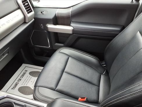 Certified 2021 Ford F250 Lariat w/ Tremor Off-Road Package image 46