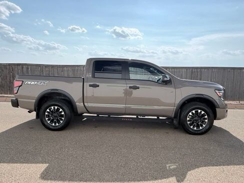 Used 2024 Nissan Titan PRO-4X w/ Pro-4x Convenience Package AWD/4WD image 5