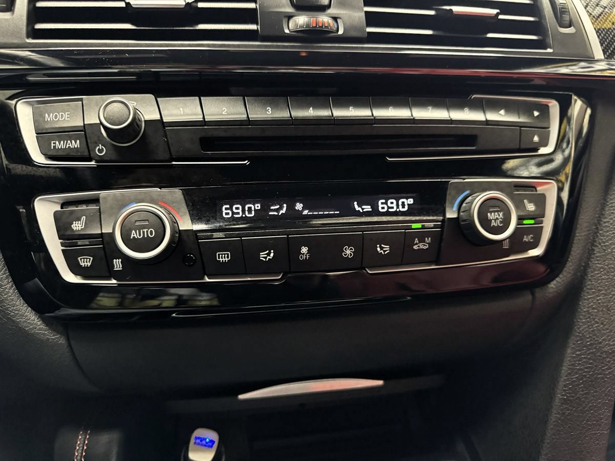 Used 2018 BMW M3 RWD image 38