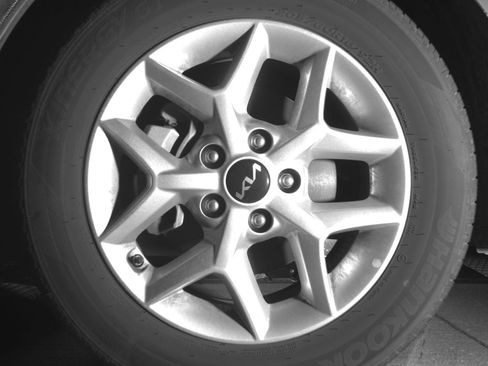 Used 2025 Kia Soul LX w/ LX Technology Package FWD image 12