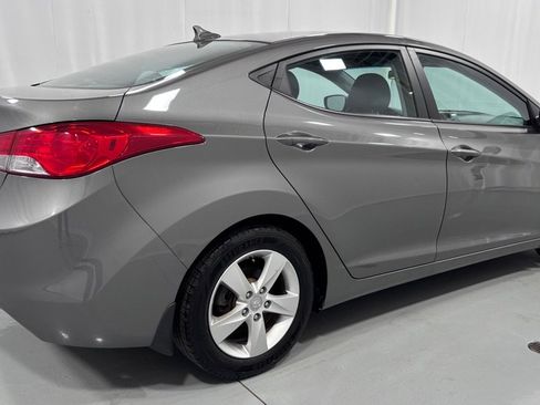 Used 2013 Hyundai Elantra GLS w/ Preferred Pkg FWD image 5
