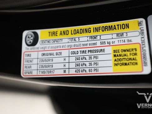 Used 2018 Buick Envision Premium AWD/4WD image 37