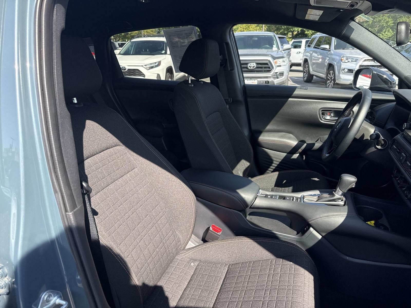 Certified 2025 Honda HR-V Sport image 26