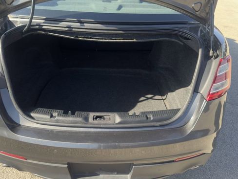 Used 2017 Ford Taurus SEL image 27