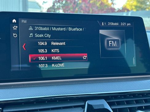 Used 2018 BMW M5 w/ Executive Package image 17