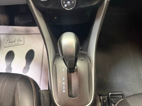 Used 2018 Chevrolet Trax LT w/ LT Convenience Package image 17