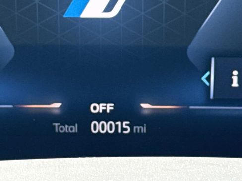 New 2026 BMW X5 xDrive50e w/ Executive Package image 25