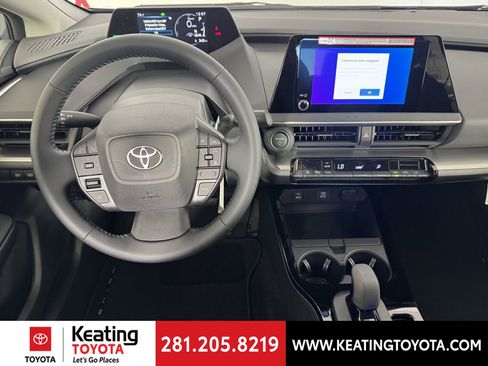 New 2026 Toyota Prius LE image 8