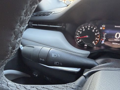 Used 2024 Jeep Compass Limited image 19