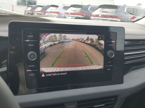 New 2026 Volkswagen Jetta SE FWD image 23