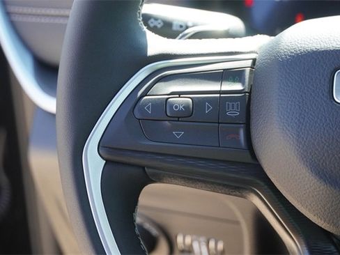 New 2025 Jeep Grand Cherokee L Laredo w/ Luxury Tech Group I image 30