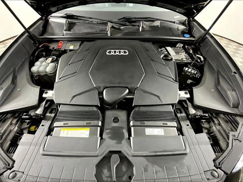 Used 2019 Audi Q8 Premium Plus w/ Premium Plus image 31