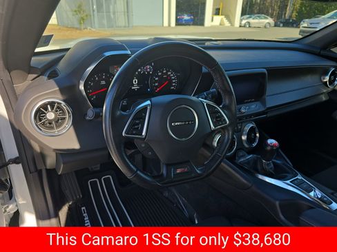 Used 2021 Chevrolet Camaro SS image 21