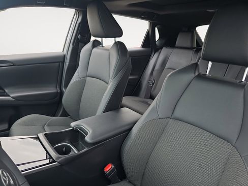 Certified 2025 Toyota bZ4X XLE image 9