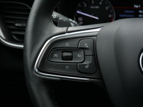 Used 2023 Buick Envision Essence w/ Sport Touring Package image 28