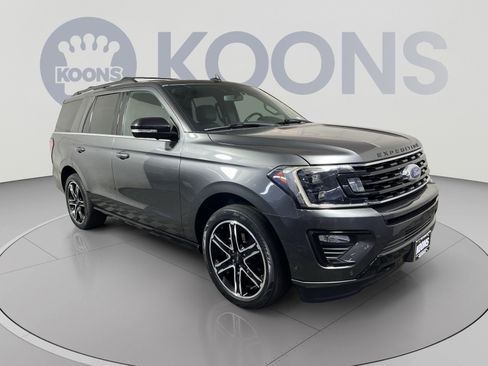 Used 2019 Ford Expedition Limited w/ Equipment Group 303A AWD/4WD image 2