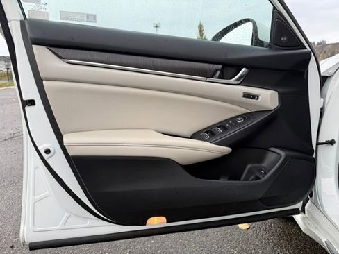 Used 2021 Honda Accord EX-L image 18