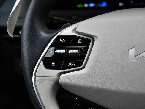 Used 2024 Kia EV6 Wind w/ Wind Technology Package image 41