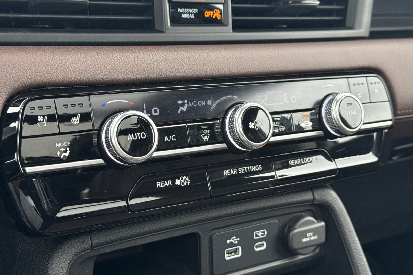 Certified 2025 Honda Pilot Elite image 17