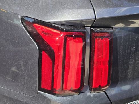 Used 2023 Kia Sorento SX FWD image 7
