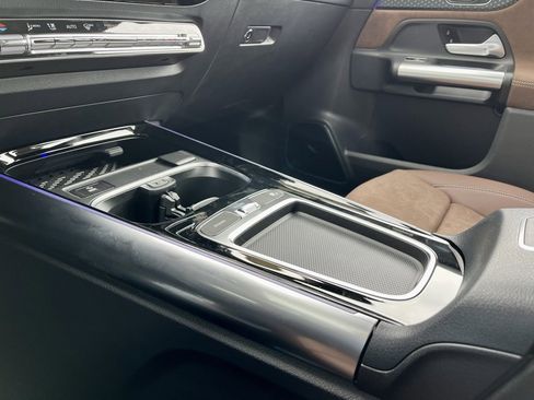 Certified 2025 Mercedes-Benz GLA 35 AMG 4MATIC image 45