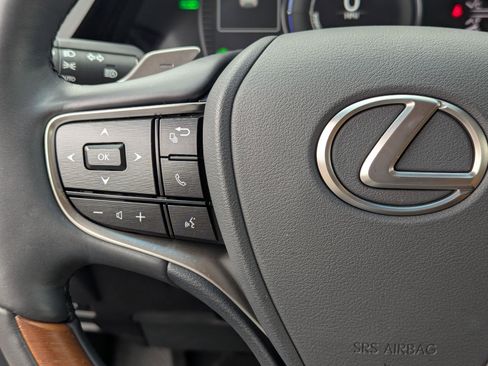 Used 2022 Lexus ES 300h Ultra Luxury image 21