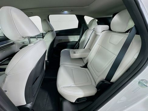 Used 2025 Hyundai Tucson Limited FWD image 33