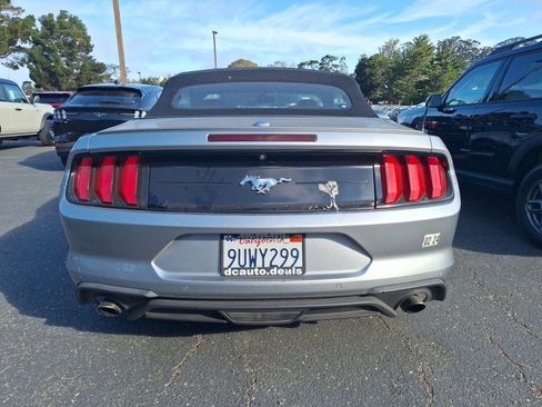 Used 2020 Ford Mustang Premium RWD image 7