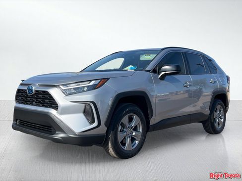 Certified 2024 Toyota RAV4 LE AWD/4WD image 2