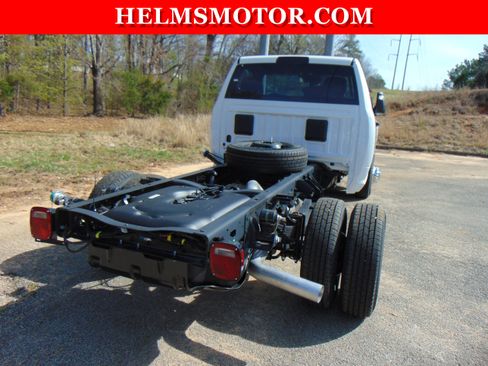 New 2026 RAM 3500 Tradesman AWD/4WD image 14