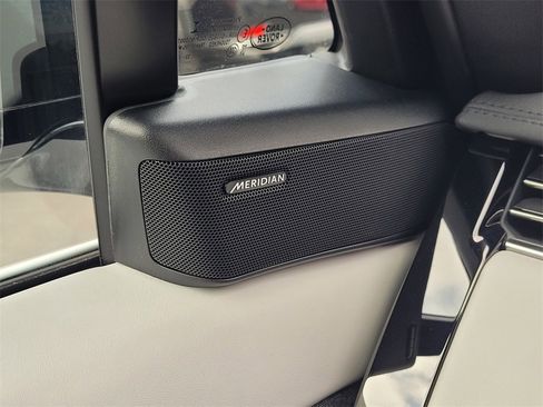 Used 2023 Land Rover Range Rover Sport SE image 20