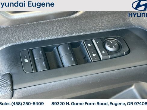 Used 2024 Toyota Tacoma TRD Sport image 15