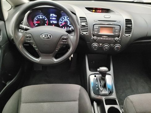 Used 2017 Kia Forte LX FWD image 22