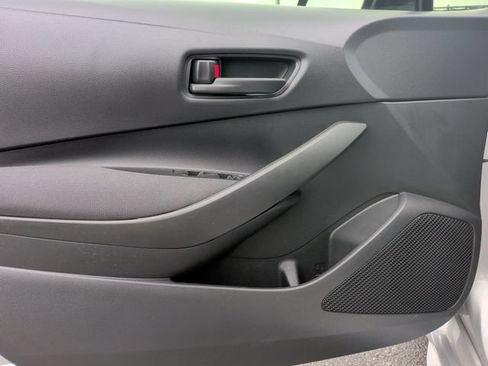 Used 2023 Toyota Corolla LE w/ LE Convenience Package FWD image 13