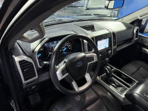 Used 2018 Ford F150 Lariat w/ Equipment Group 502A Luxury AWD/4WD image 19