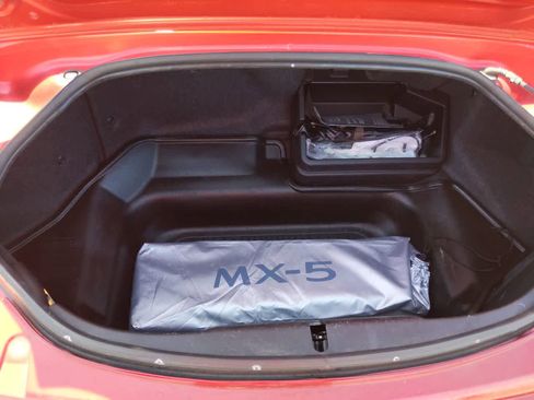 Used 2021 MAZDA MX-5 Miata RF Club image 33