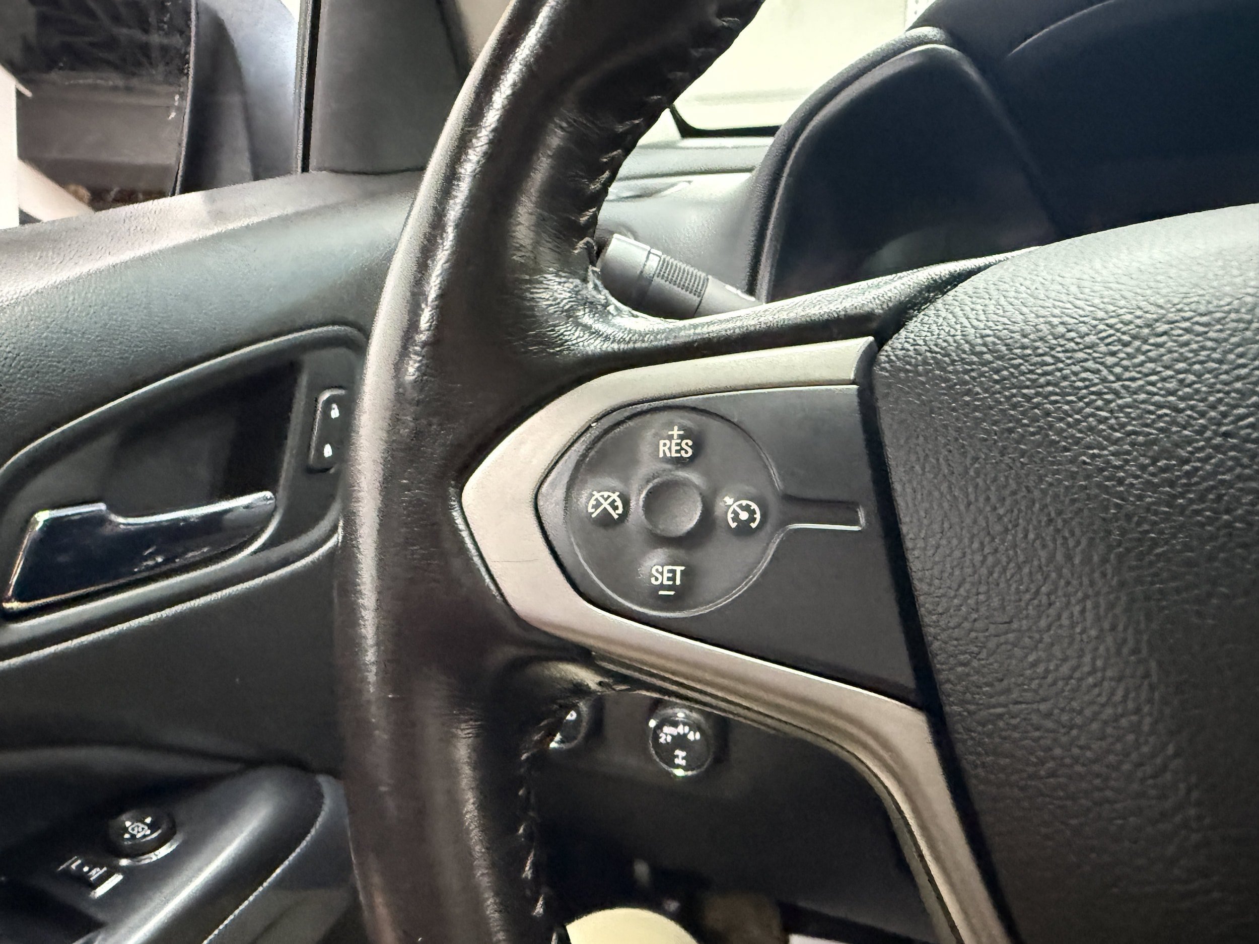 Used 2017 Chevrolet Colorado Z71 AWD/4WD image 13